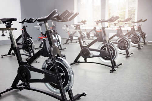 Meld deg på spinningtime på Family Sports Club 